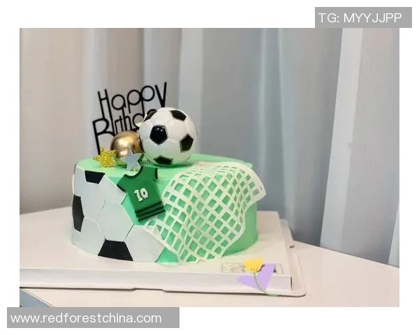 男生足球明星生日蛋糕创意设计与制作指南让你的庆祝更精彩