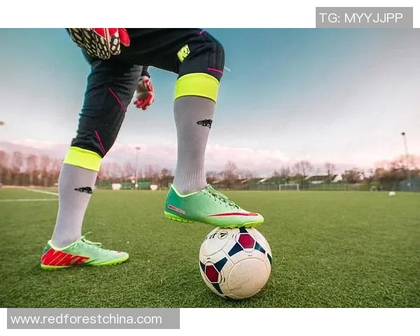 没有对象的足球明星们的单身生活与职业生涯的精彩瞬间